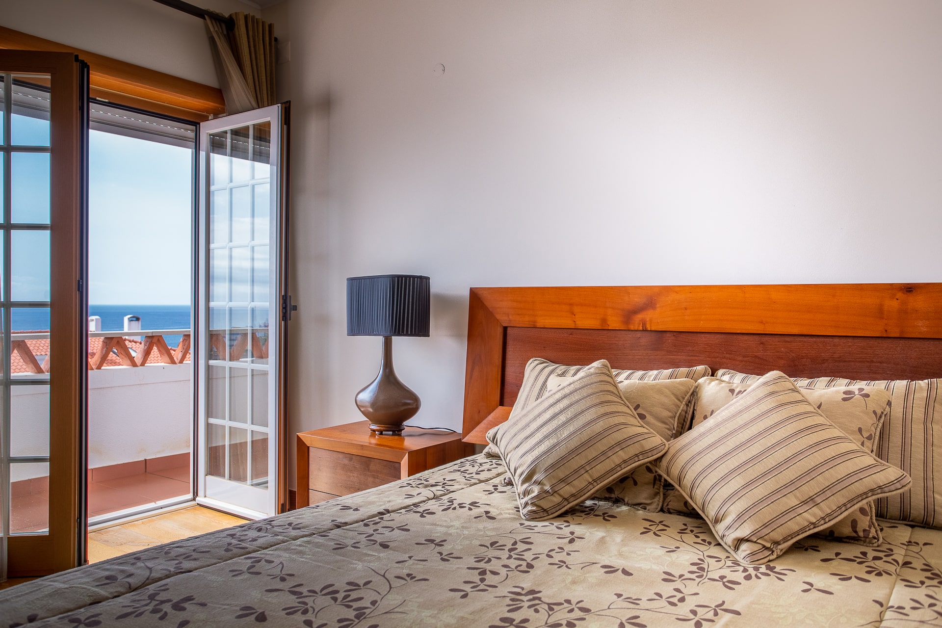 Ericeira | Luxury T4 Penthouse with Terraces and Rooftop, a Box, Jacuzzi and Sea View
